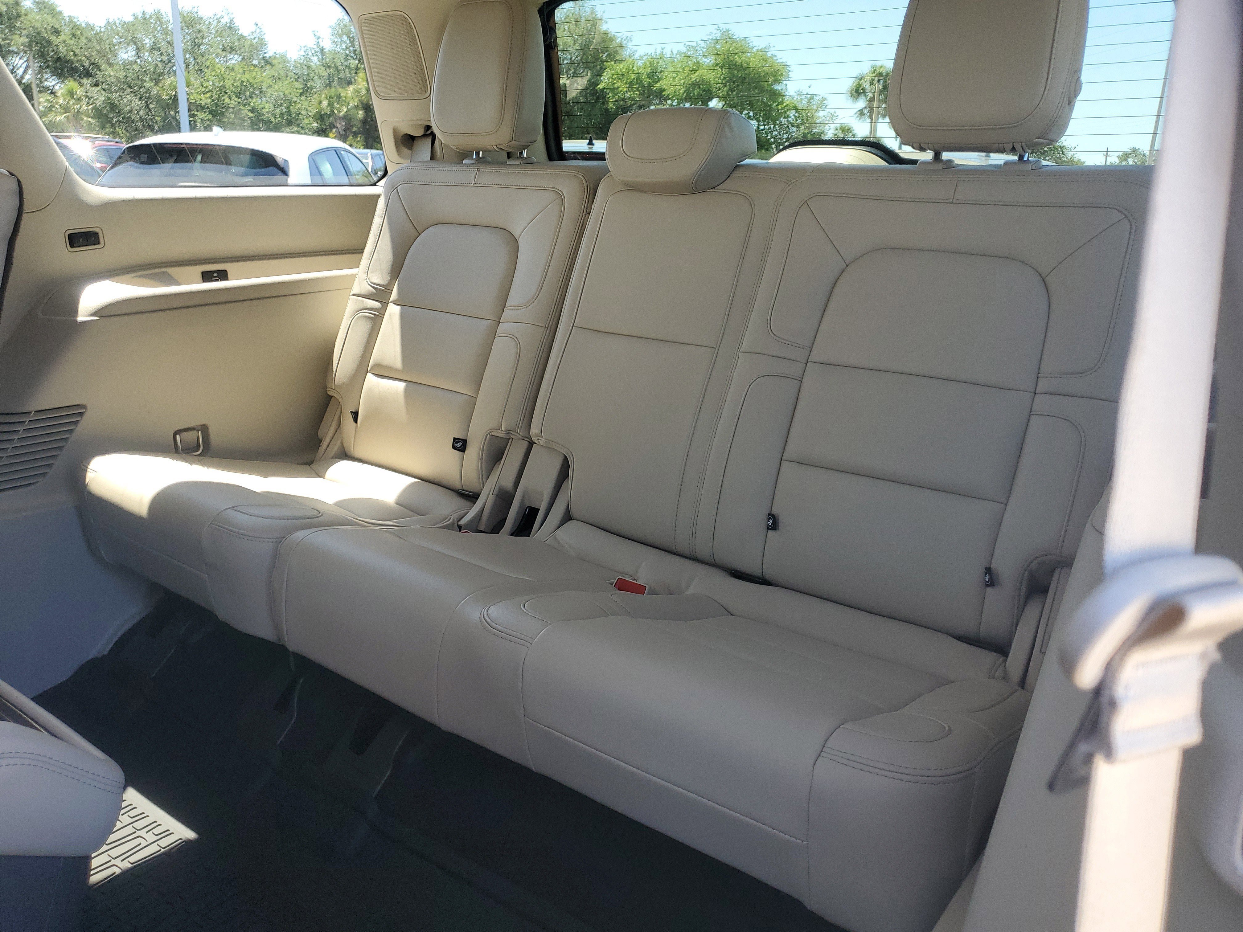 Used 2021 Flight Blue Lincoln Reserve image 11