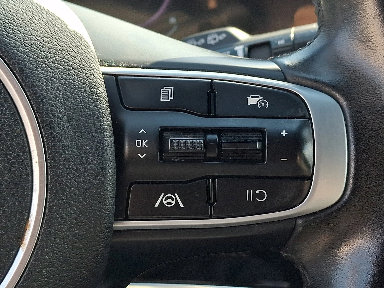 Certified Used 2023 Red Kia X-Line image 23