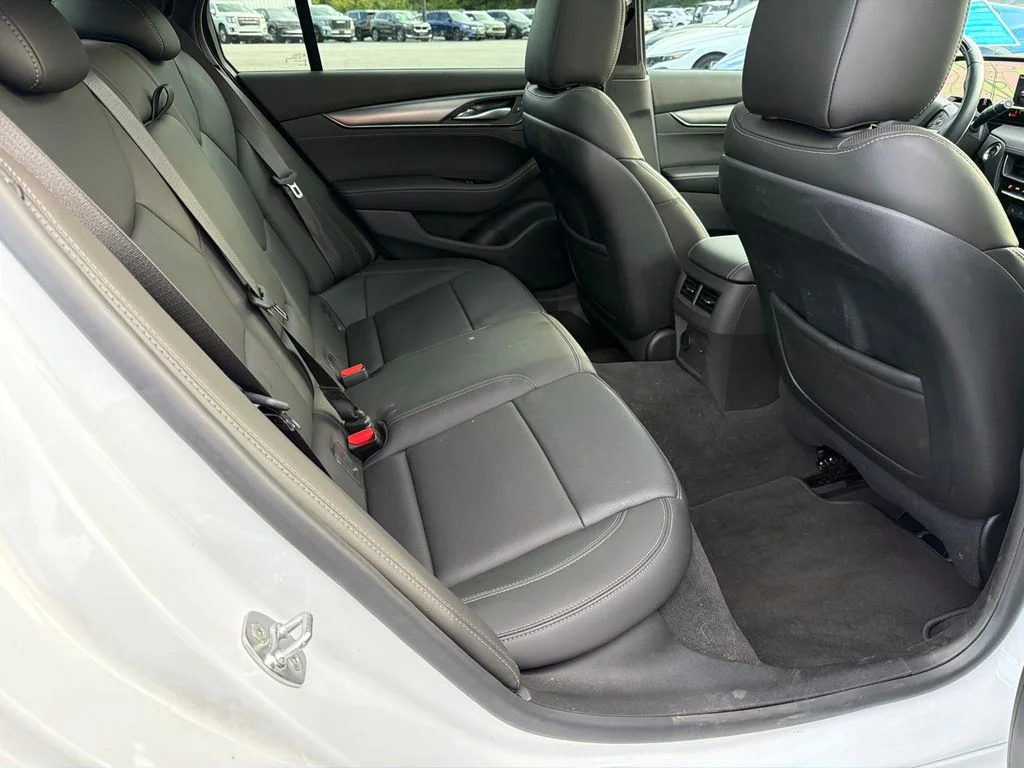 Used 2025 White Cadillac Premium Luxury image 15