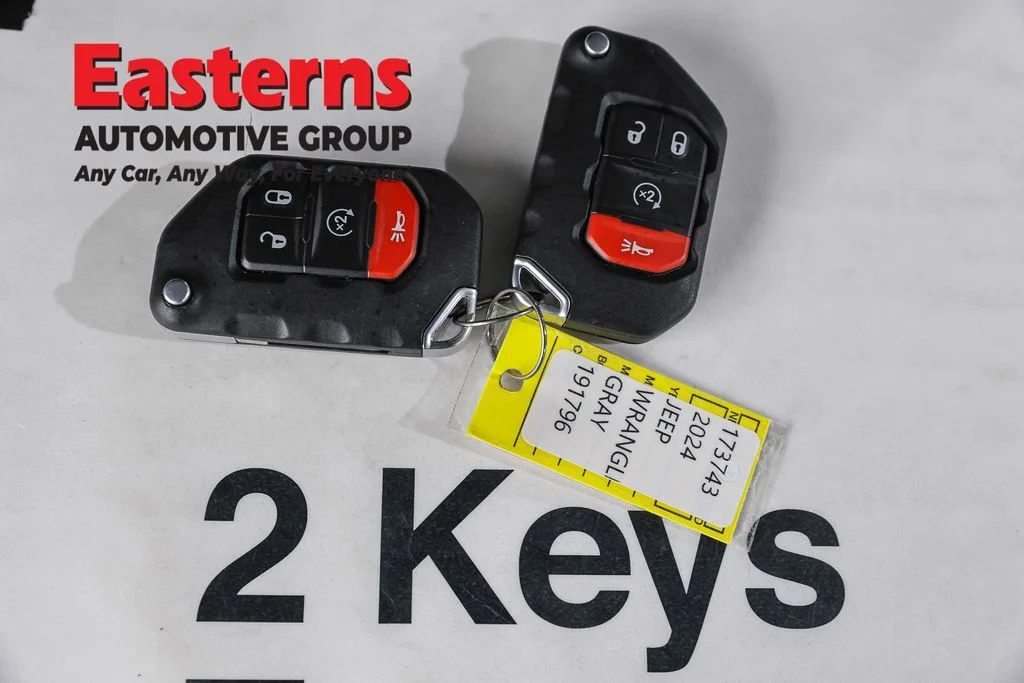 Used 2024 Gray Jeep Sahara 4xe image 25