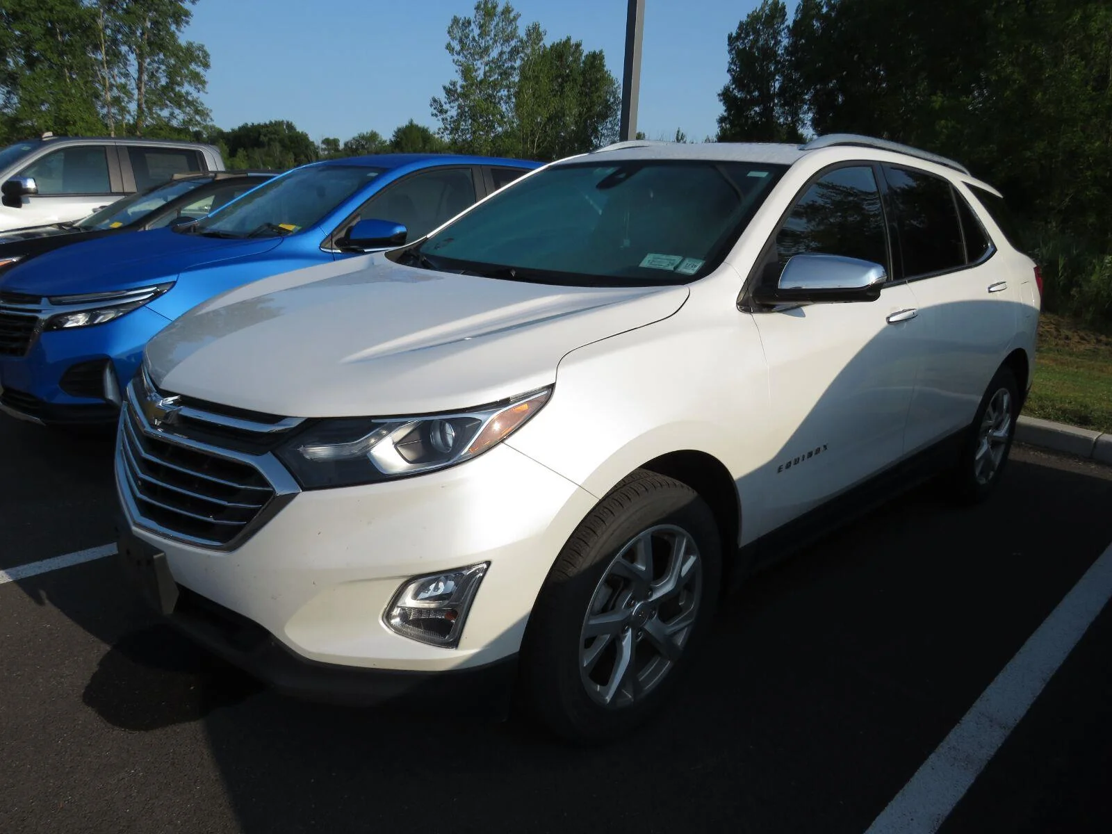 Used 2018 IRIDESCENT PEARL TRICOAT Chevrolet Premier image 7