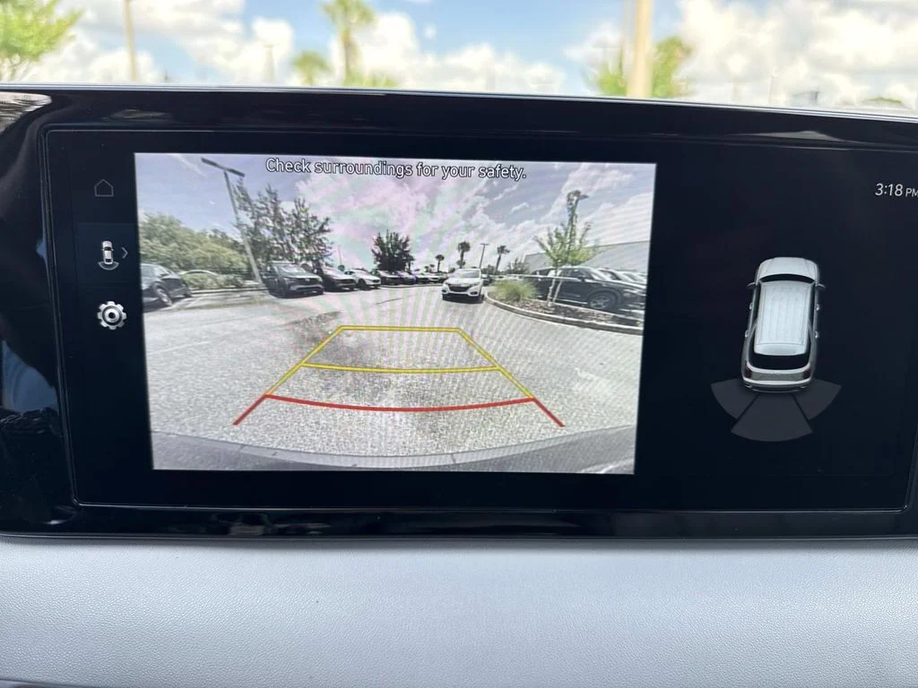 Used 2023 Black Hyundai SEL image 30