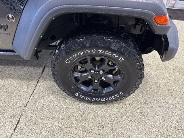 Used 2021 Granite Crystal Metallic Clearcoat Jeep Willys image 4
