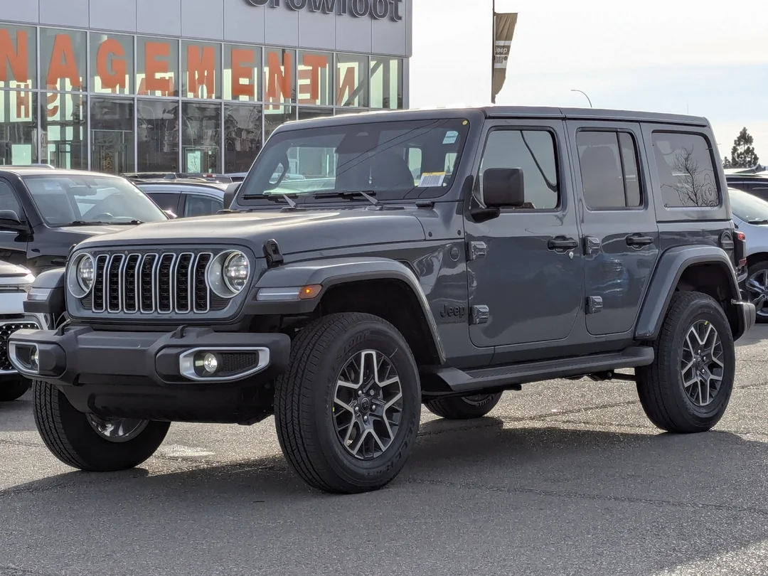 New 2026 Dark blue Jeep Sahara - - 4x4 - McKinley Leather - Body-Color Top - Alpine Audio - Remote Start & More! image 4