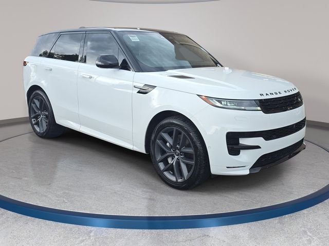 Certified Used 2025 White Land Rover Dynamic SE image 4