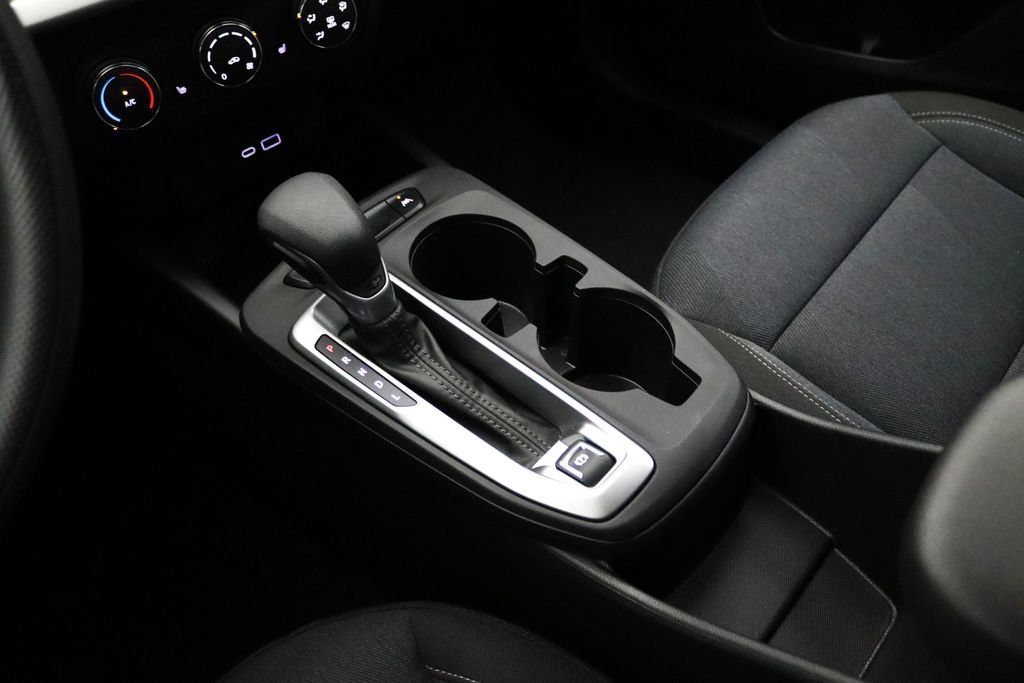 2025 Chevrolet Trax LS - Photo 30