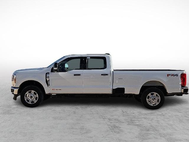 New 2027 Oxford White Ford F-350® XLT image 31