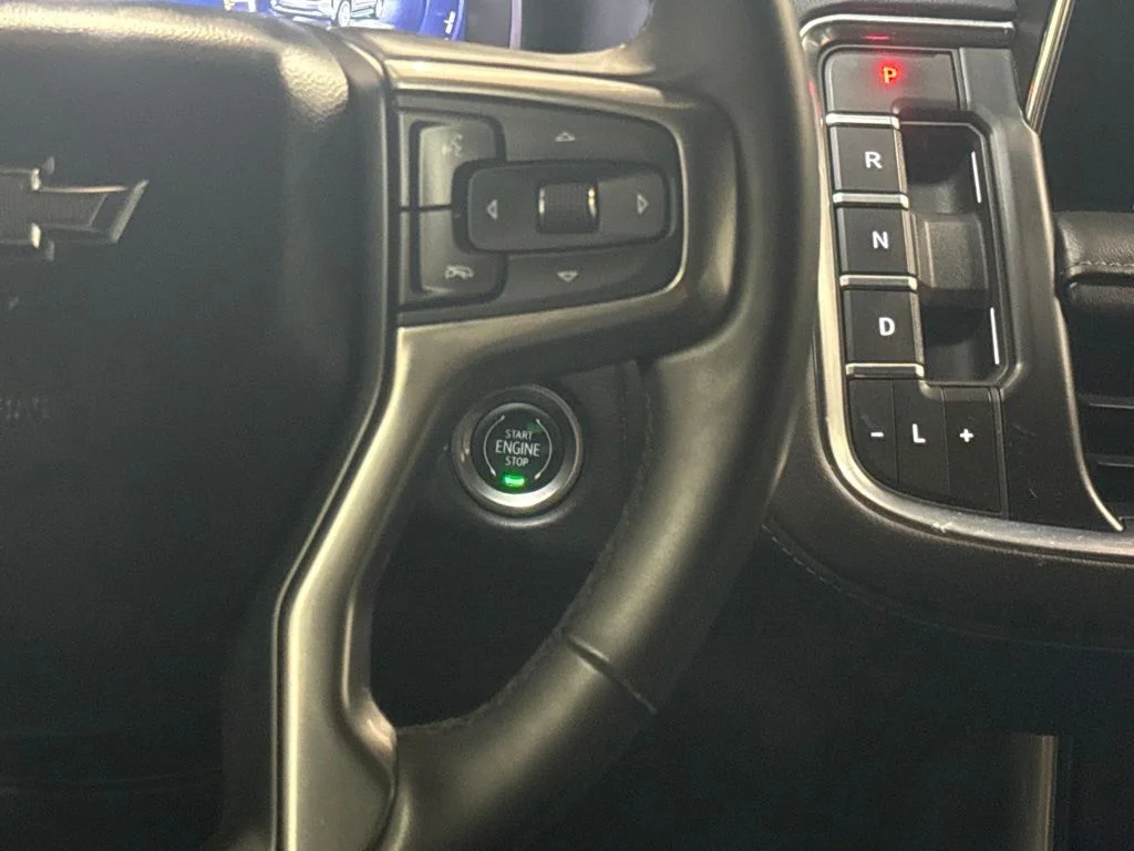 Used 2023 Midnight Blue Metallic Chevrolet Z71 image 18