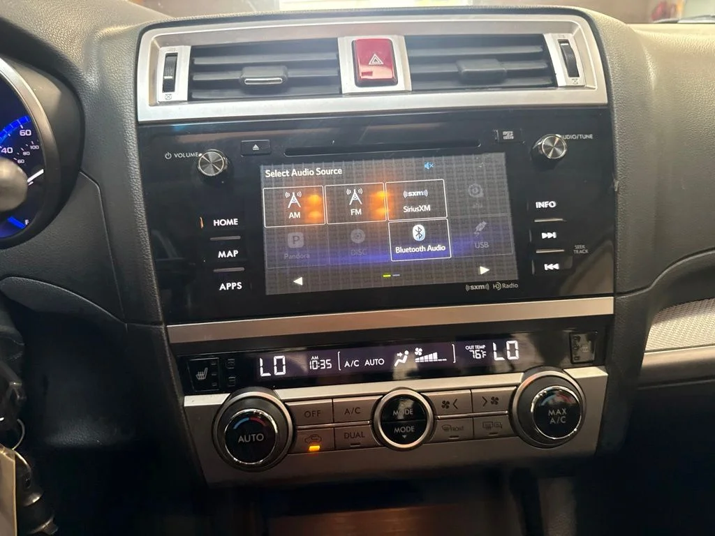 Used 2015 Twilight Blue Metallic Subaru 2.5i image 18