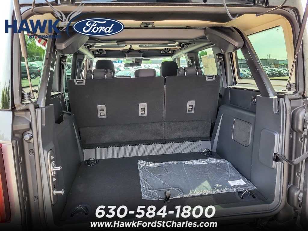 New 2026 Carbonized Gray Metallic Ford Big Bend® image 17