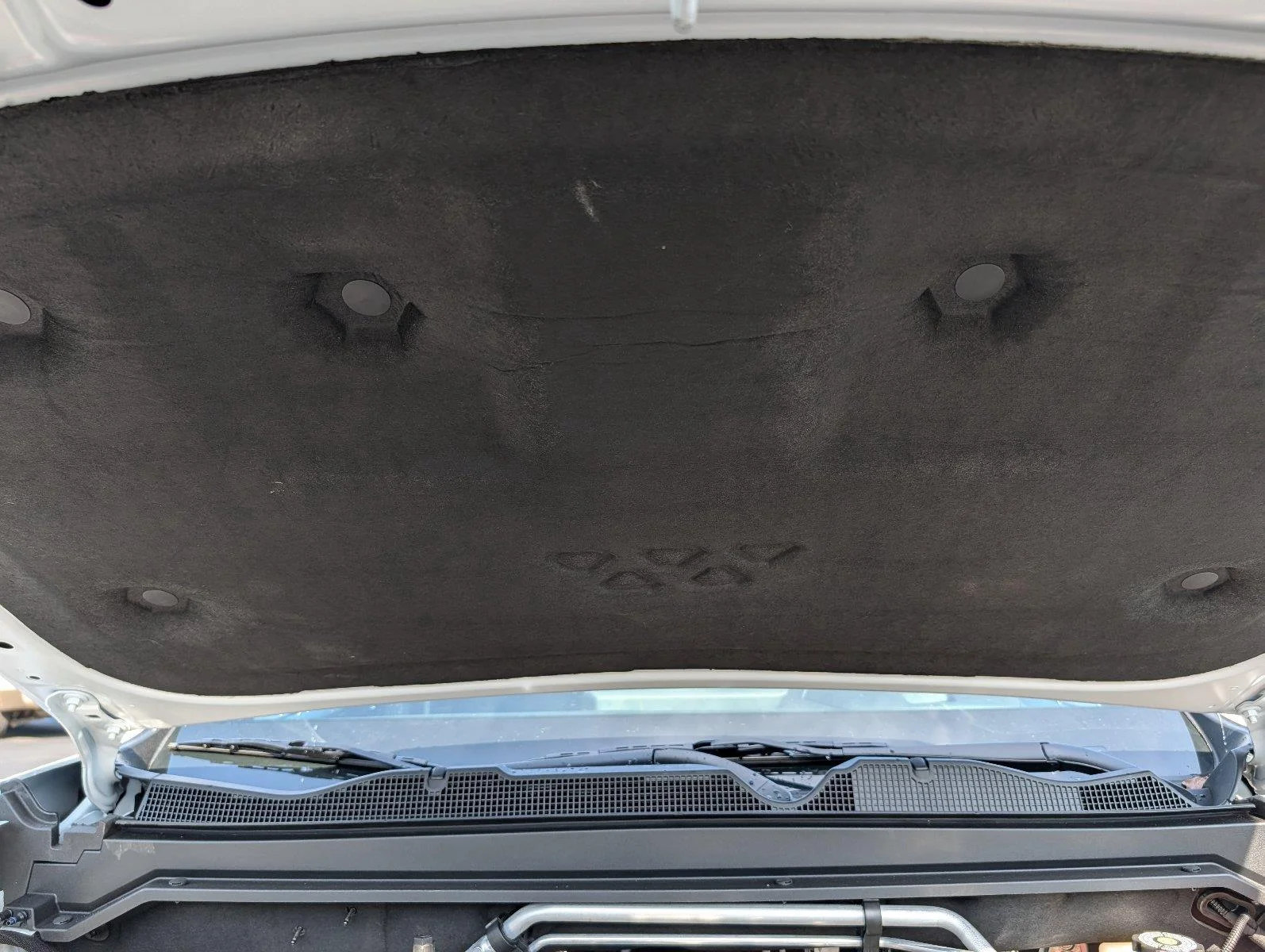New 2026 Summit White GMC Elevation image 36