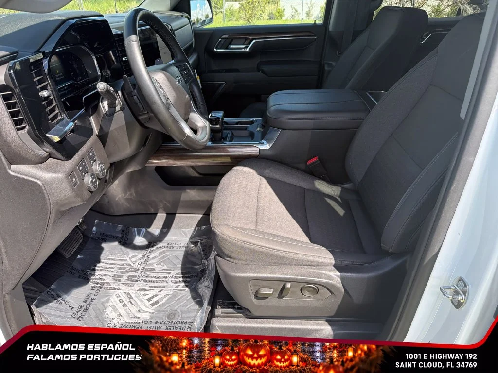 Used 2023 SUMMIT WHITE Chevrolet RST image 15