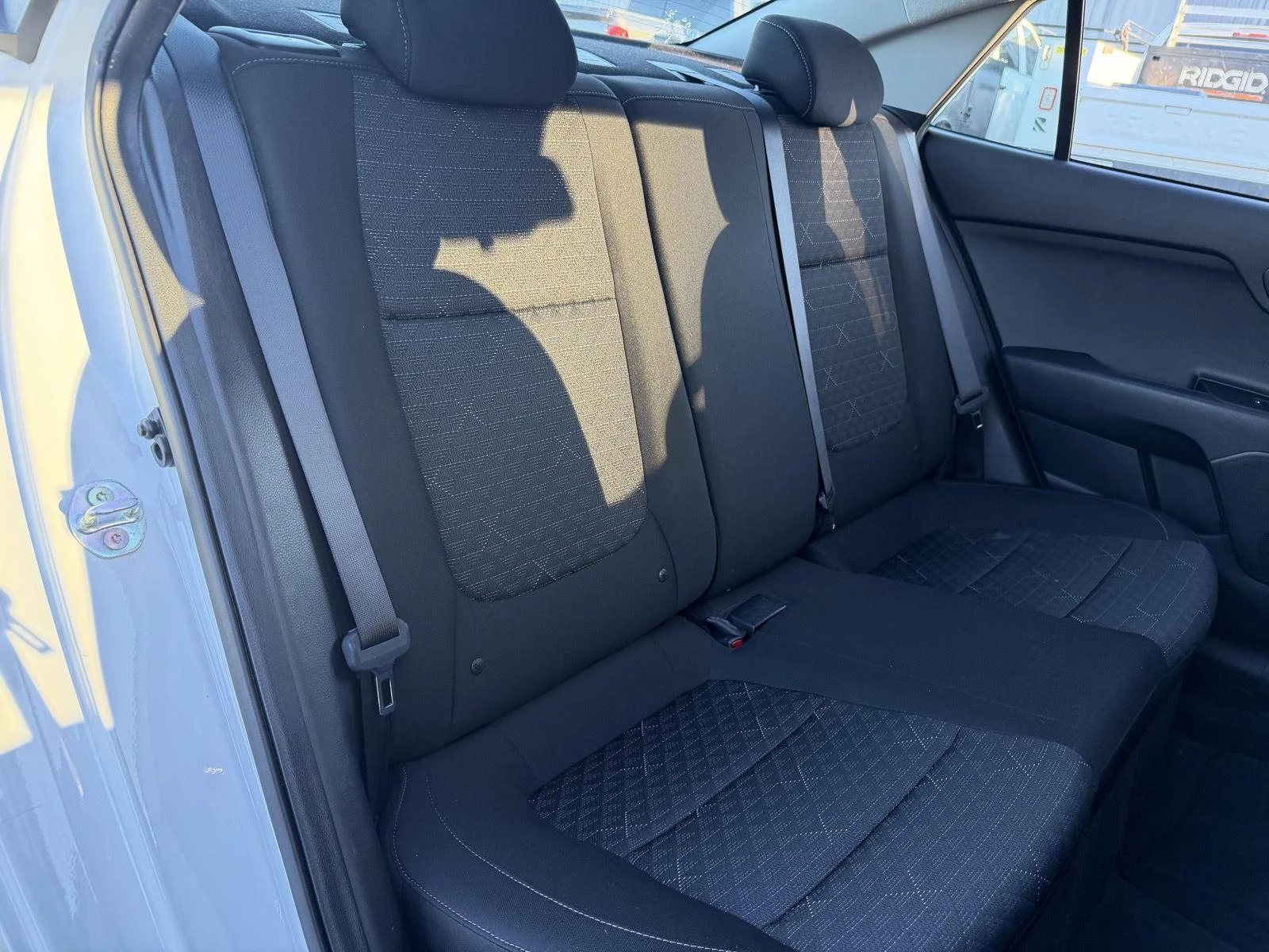 Used 2022 Clear White Kia S image 21