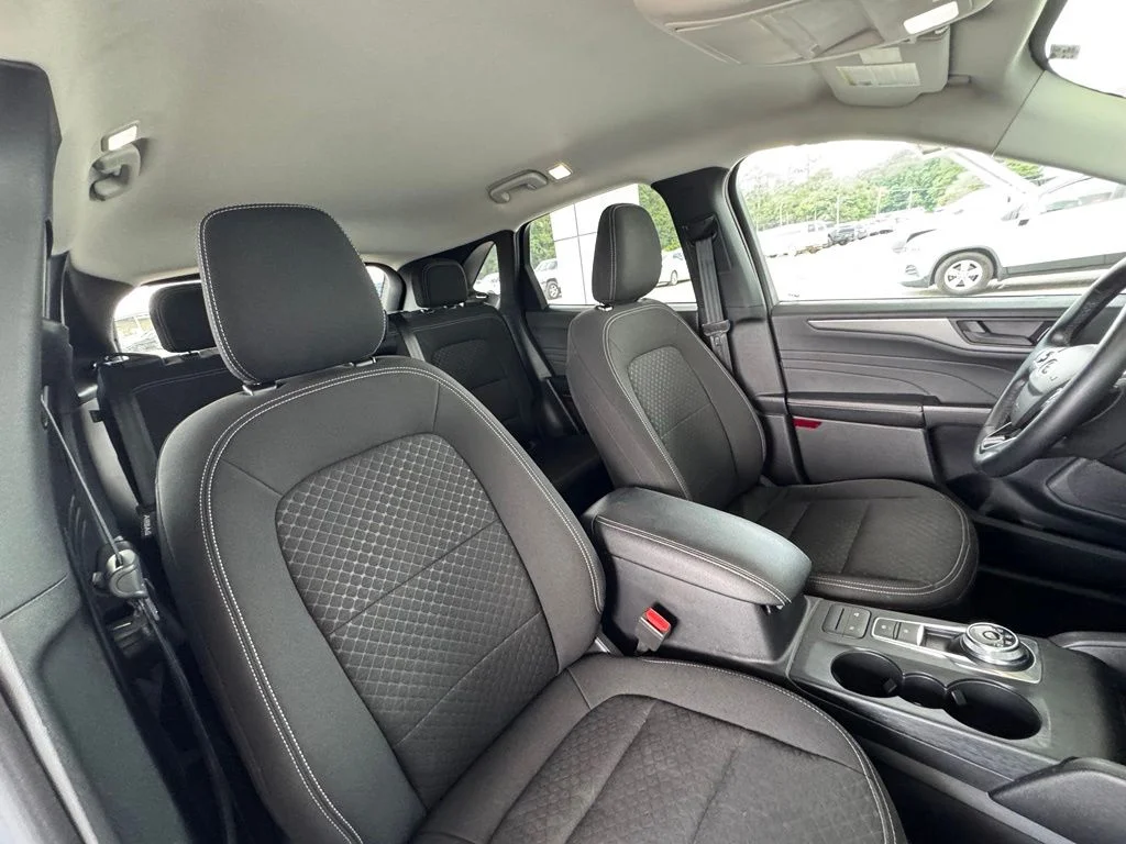 Used 2024 Silver Ford Active image 17