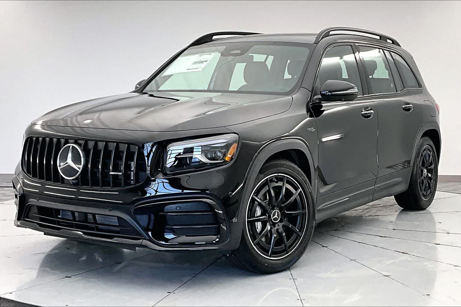 2026 Mercedes-Benz GLB GLB 35 AMG 4MATIC's photo