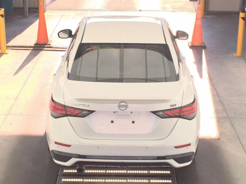 Used 2025 White Nissan SR image 4