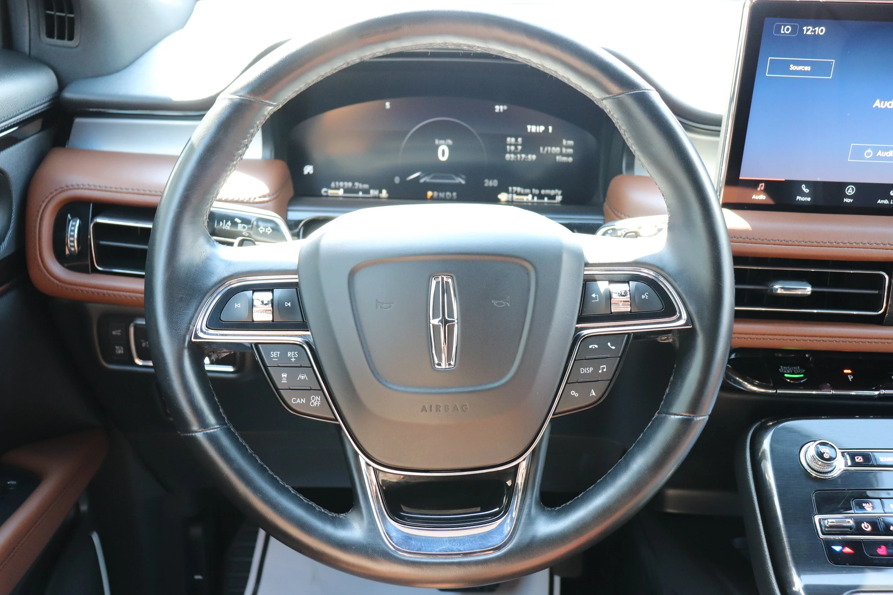 Used 2023 Black Lincoln Reserve image 14