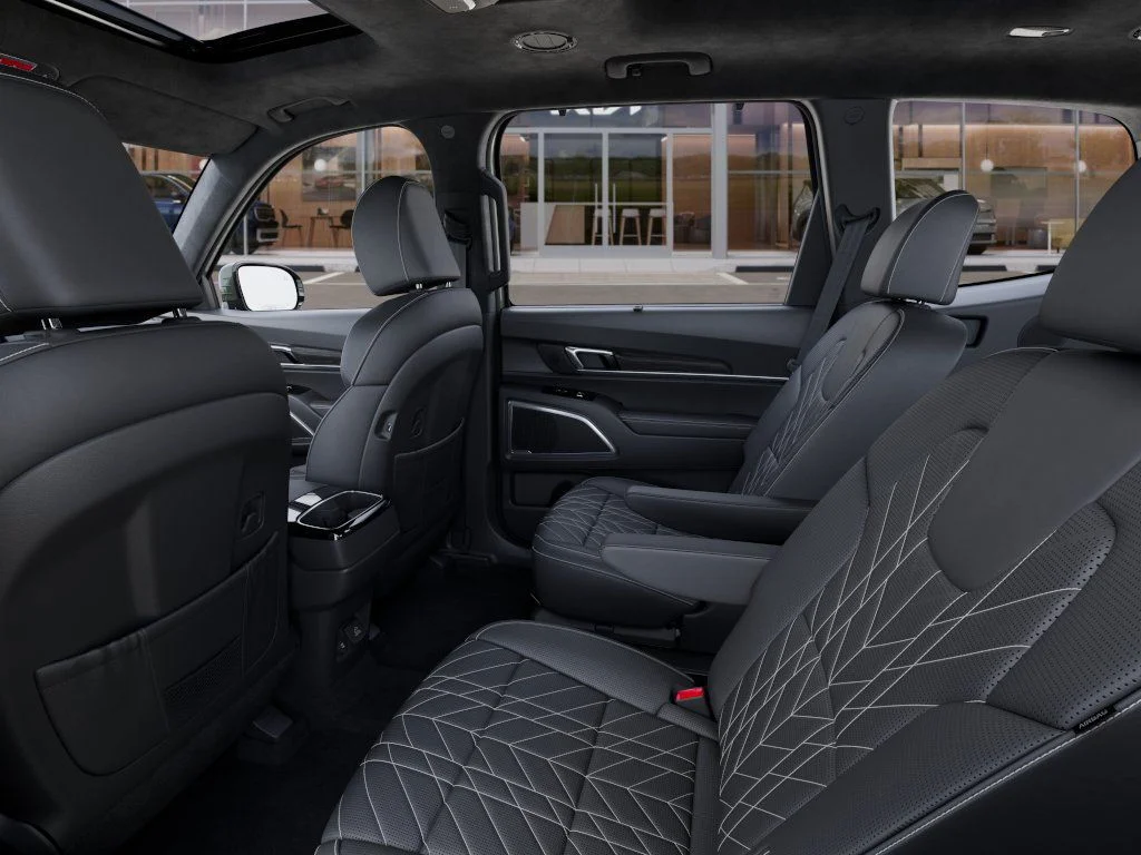 New 2025 Jungle Green Kia SX Prestige X-Line image 17