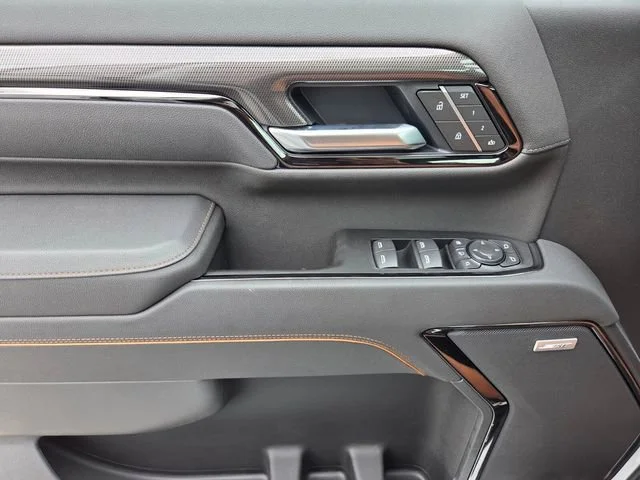 2026 GMC Sierra 2500HD AT4 - Photo 13