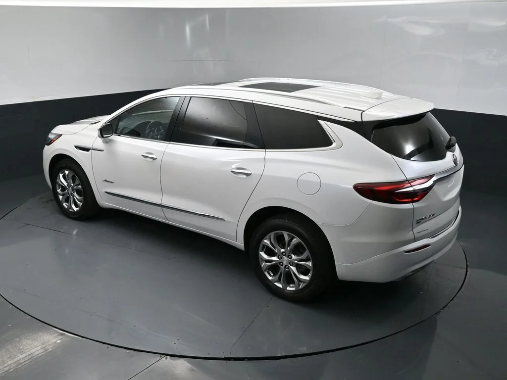 Used 2021 White Frost Buick Avenir image 39
