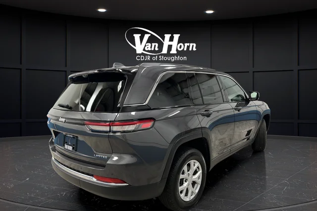 Used 2023 Gray Metallic Jeep Limited image 7