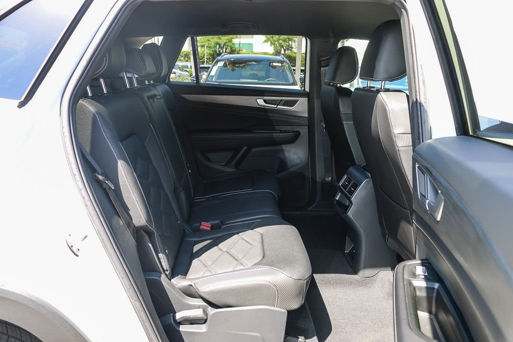 New 2026 White Volkswagen 2.0T SE image 17