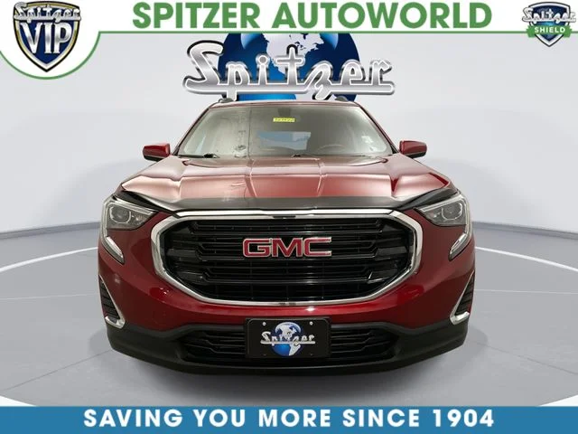 Used 2018 Red GMC SLE image 4