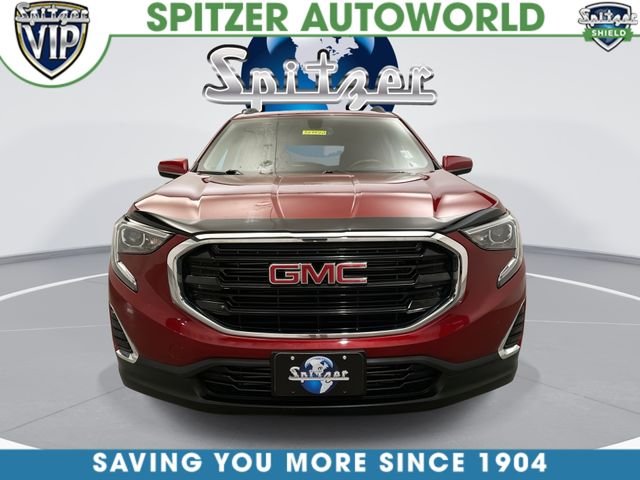 Used 2018 Red GMC SLE image 4
