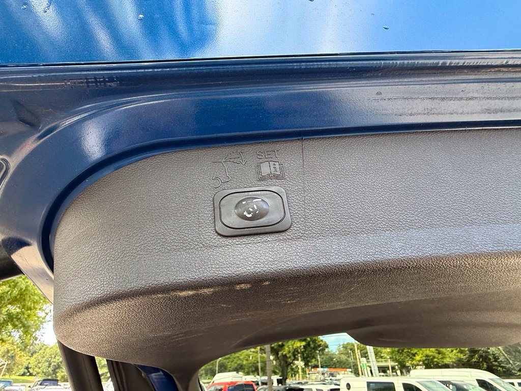 Used 2018 Blue Ford SEL image 25