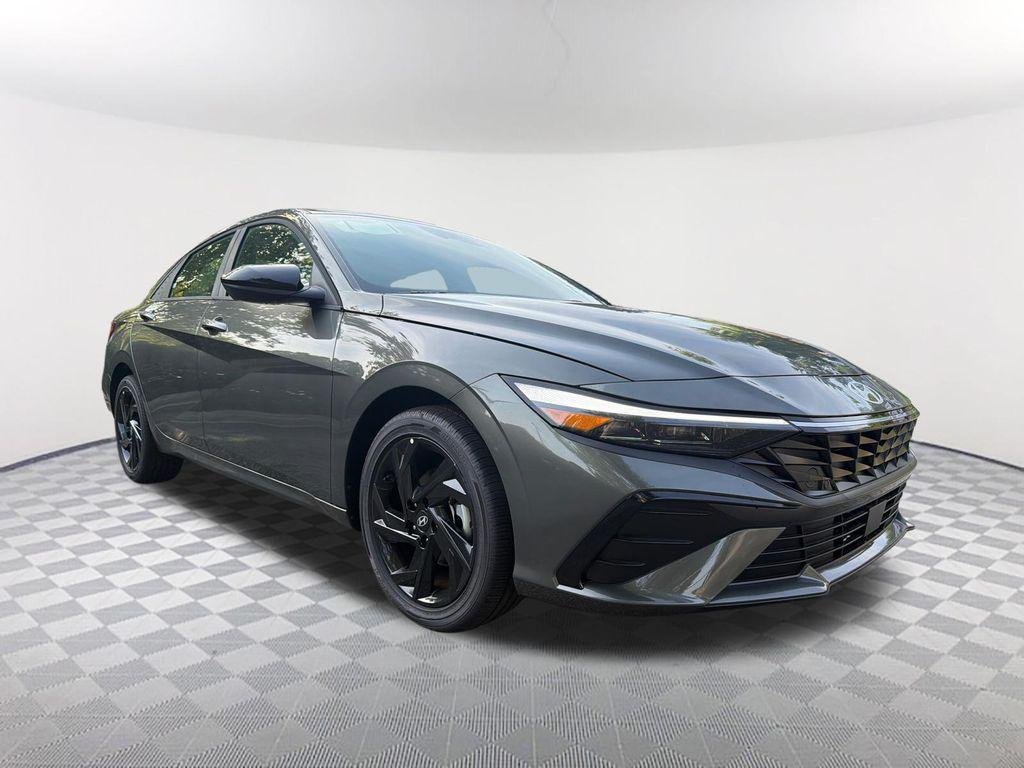 New 2026 Gray Hyundai SEL Sport Premium image 3