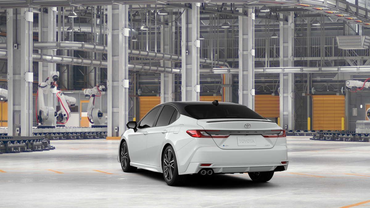 New 2026 Wind Chill Pearl with Midnight Black Metallic roof Toyota XSE image 7