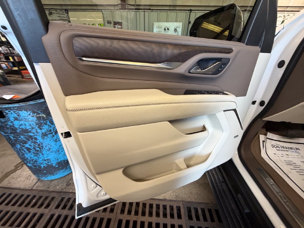Used 2021 White GMC Denali image 10
