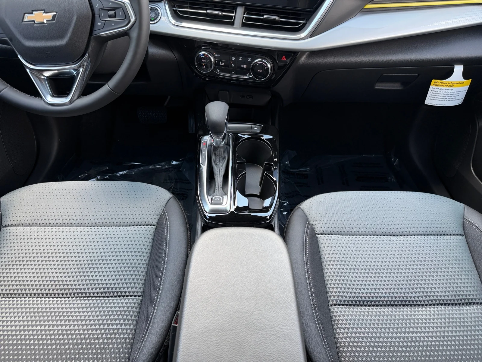 New 2026 Mosaic Black Metallic Chevrolet LT image 12
