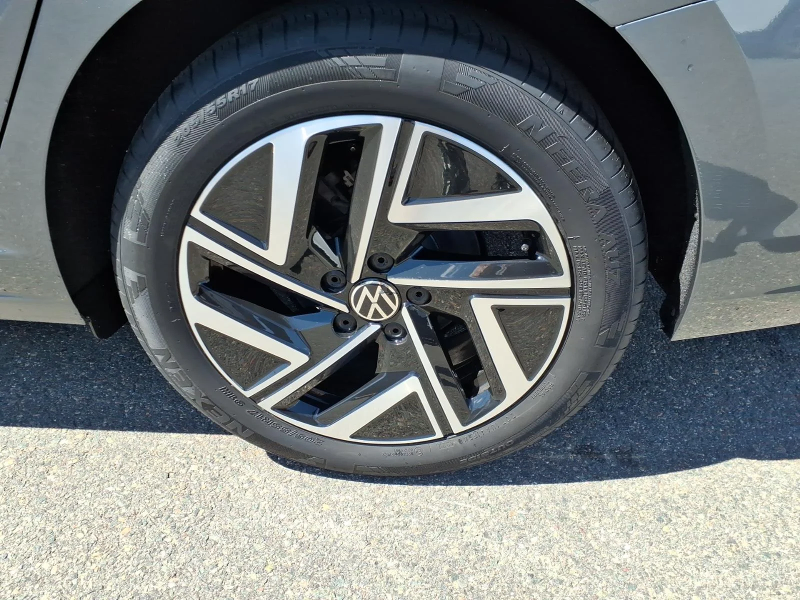Certified Used 2023 Platinum Gray Metallic Volkswagen SEL image 9