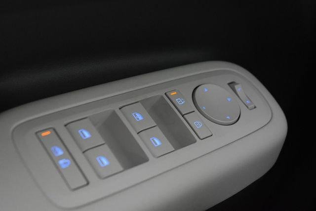 New 2027 Gray Hyundai SE AWD image 73