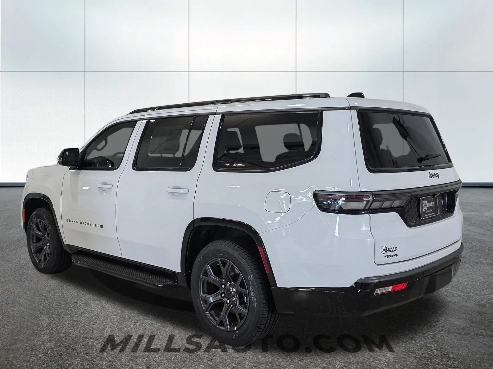 New 2026 Bright White Clear-Coat Exterior Paint Jeep Limited Altitude image 4