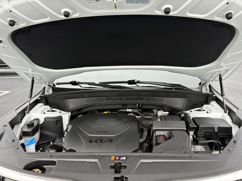 Certified Used 2024 White Kia S image 25