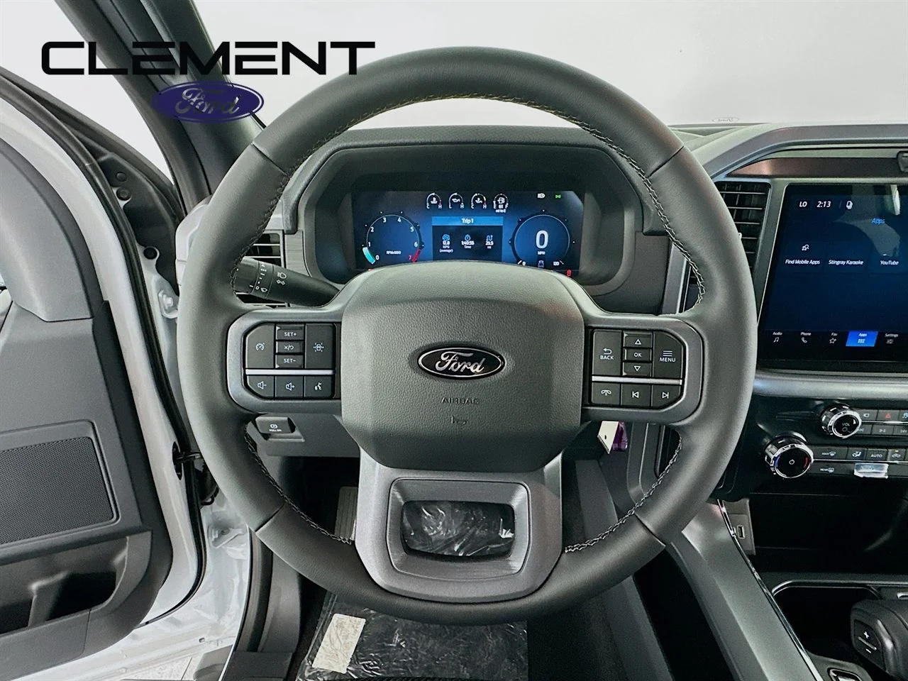 New 2026 Oxford White Ford XLT image 14