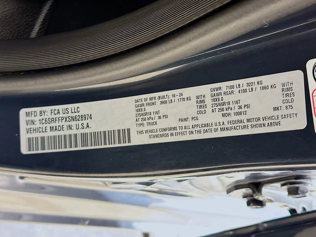 Used 2025  Ram Big Horn image 28