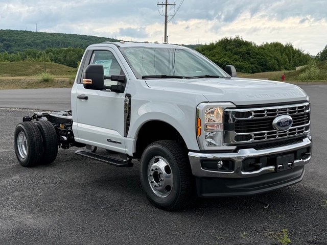 2026 Ford Chassis Cab F-350® XL