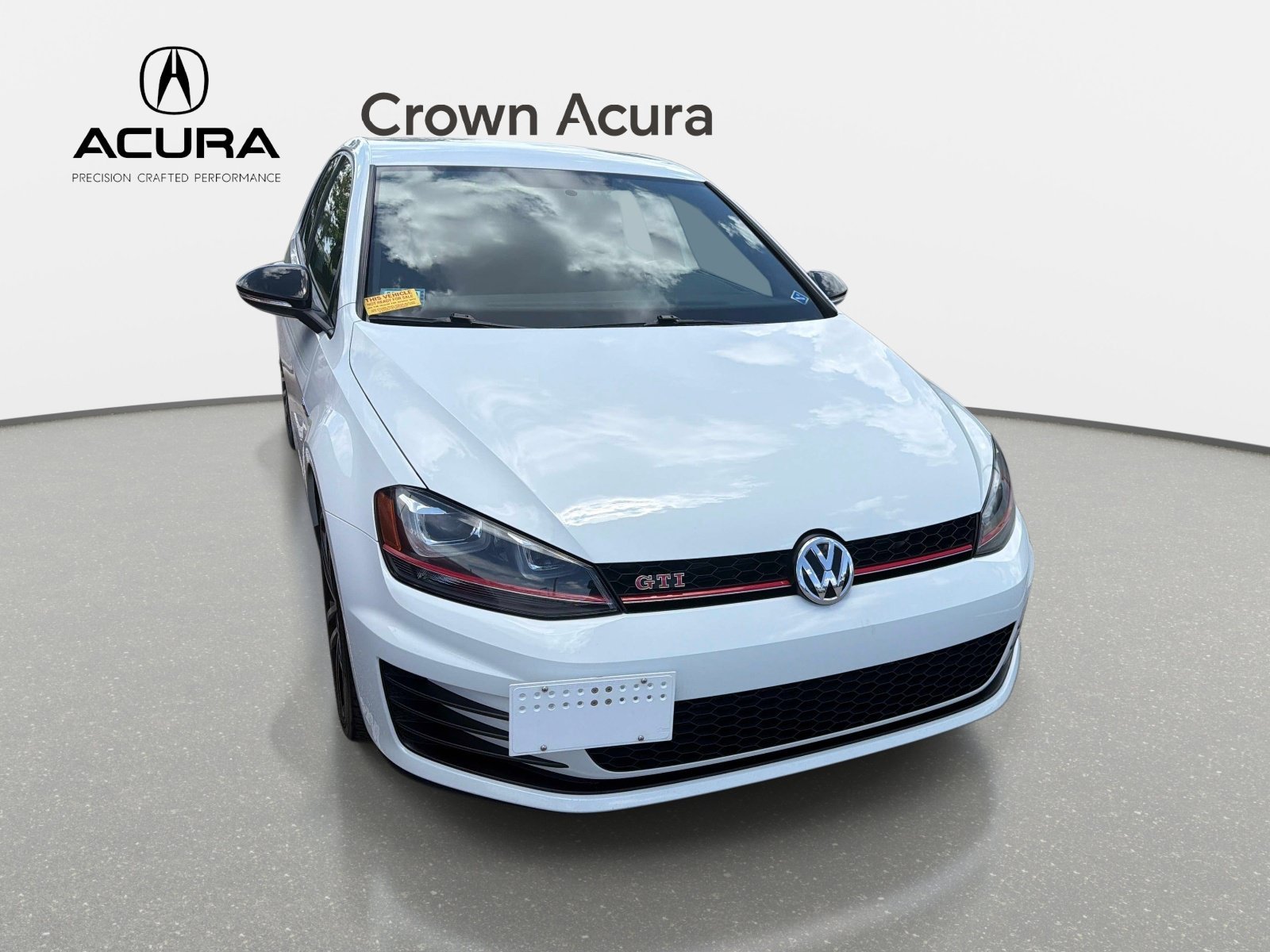 Used 2017  Volkswagen  image 10