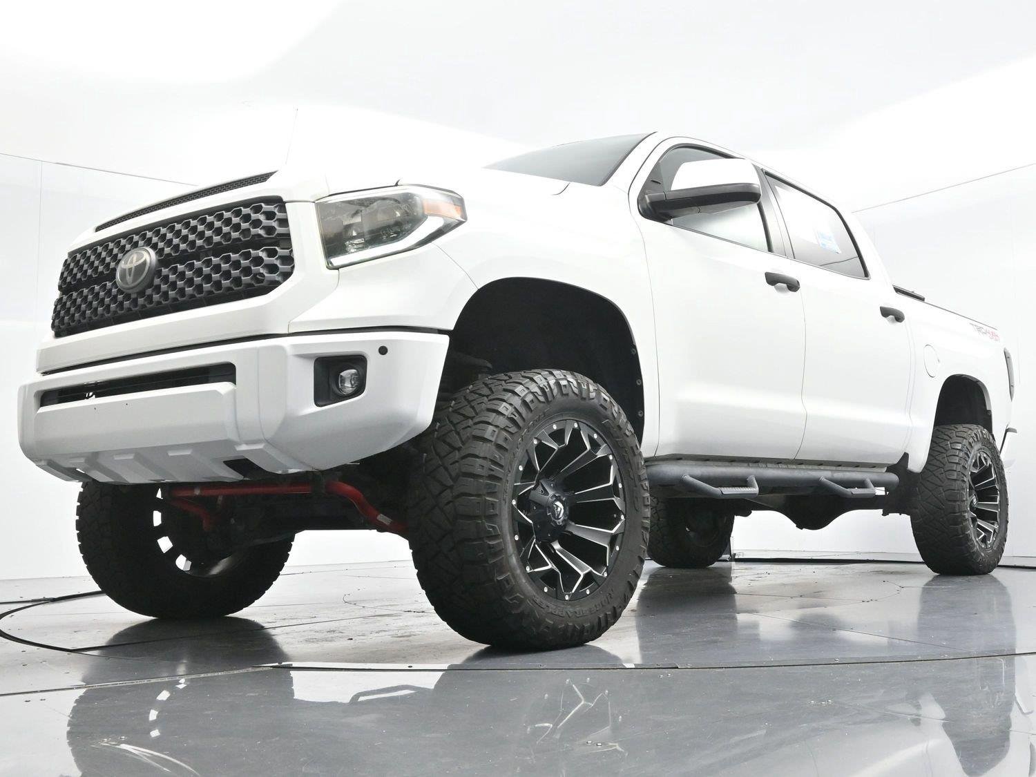 Used 2019 Super White Toyota SR5 image 41