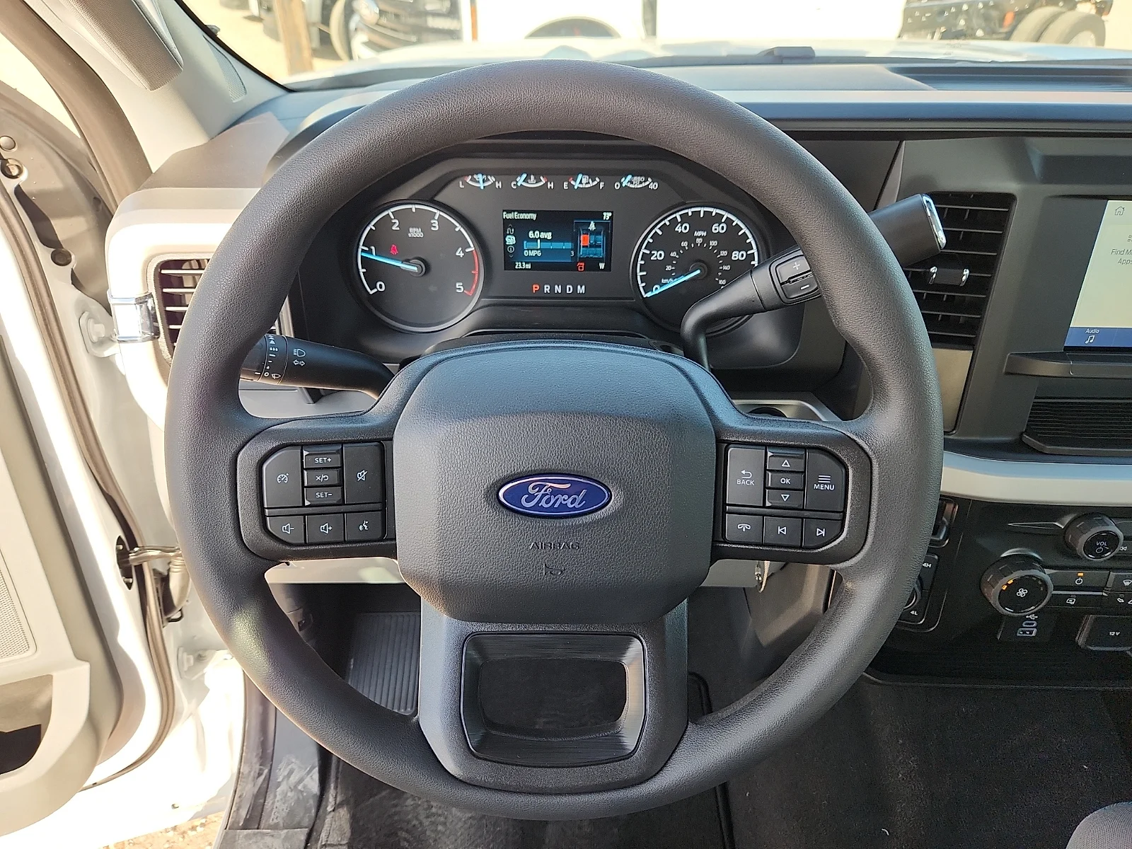 New 2027 Oxford White Ford XL image 21