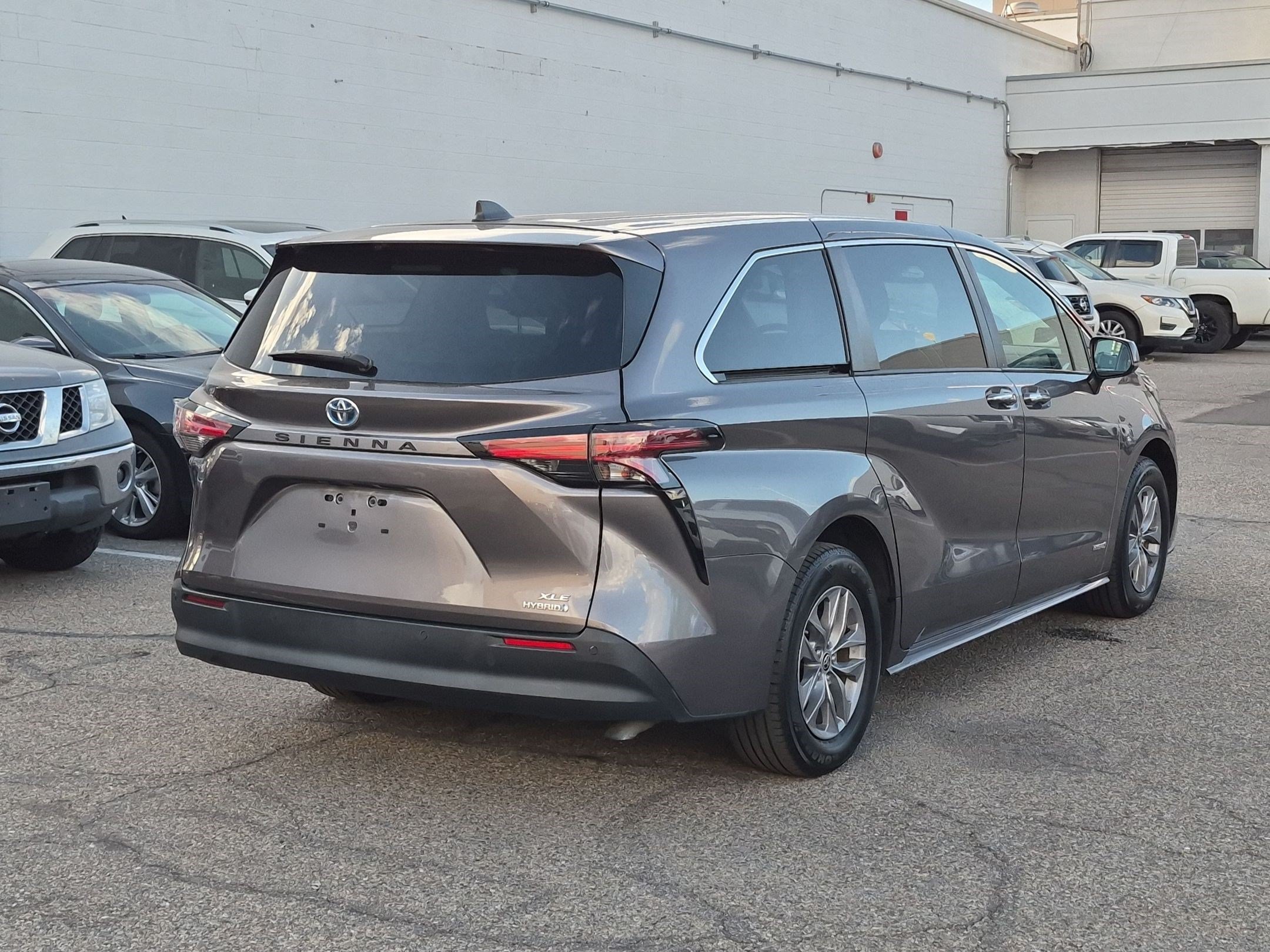 Used 2021 Predawn Gray Mica Toyota XLE image 3