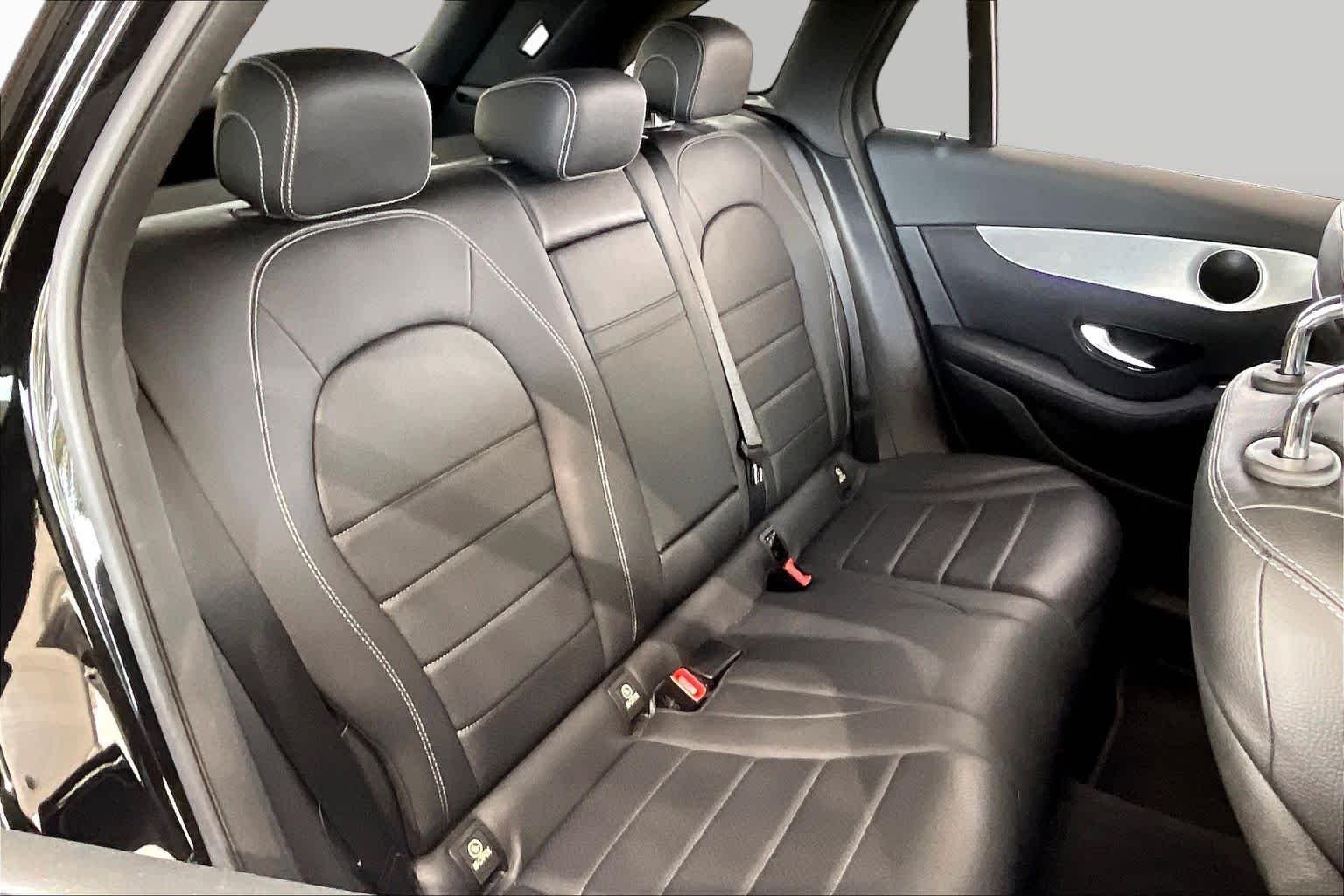 Used 2020 Black Mercedes-Benz GLC 300 image 19