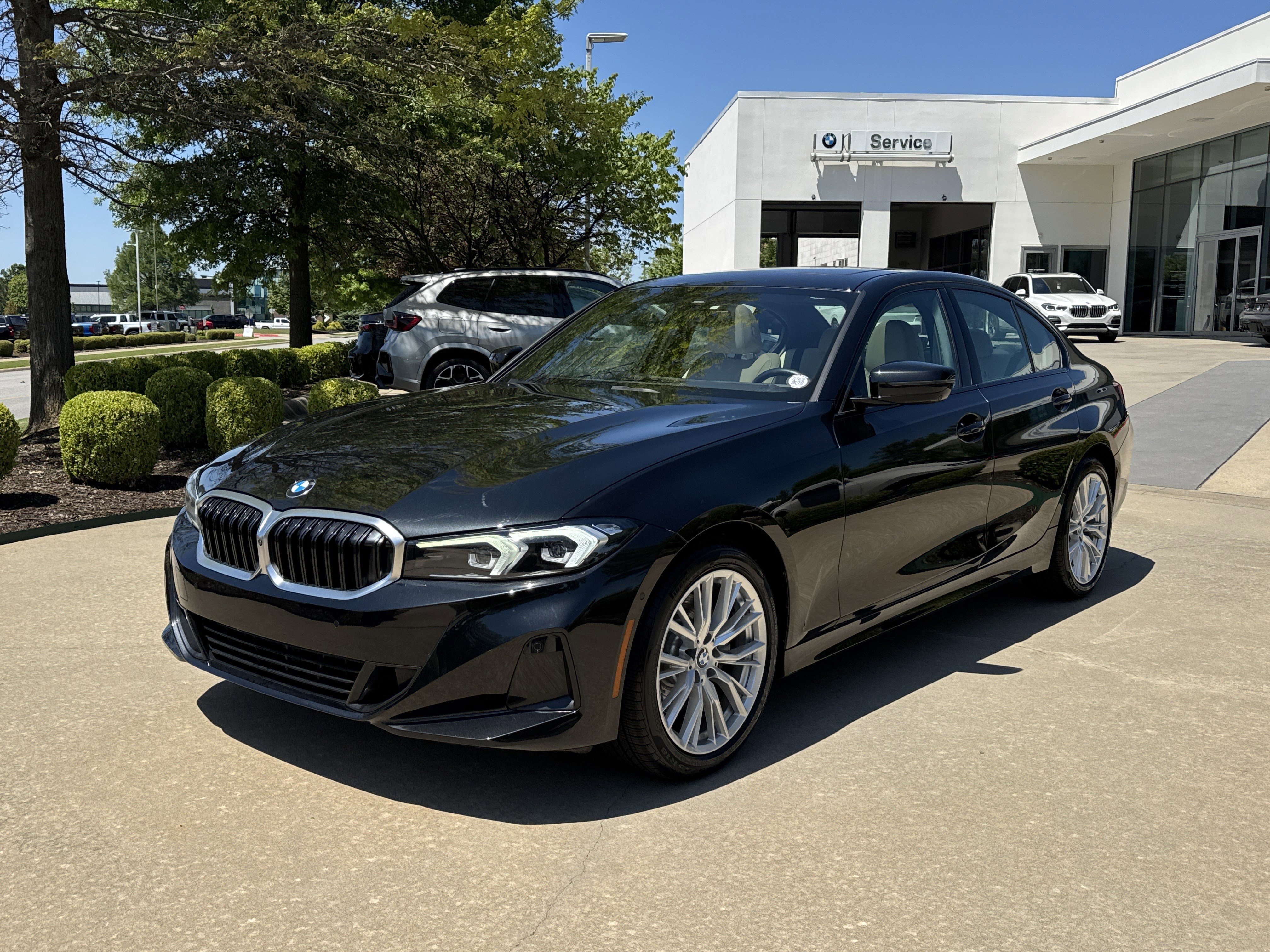 2023 BMW 3 Series 330i Sedan's photo