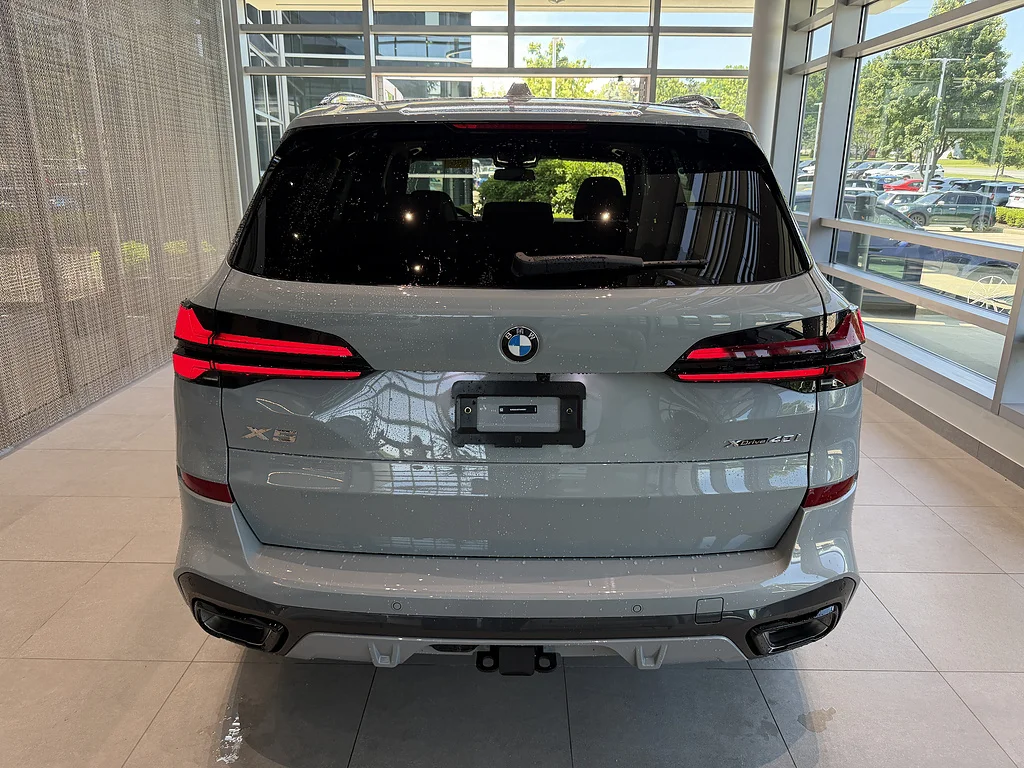 New 2026 Brooklyn Grey Metallic BMW xDrive40i image 5
