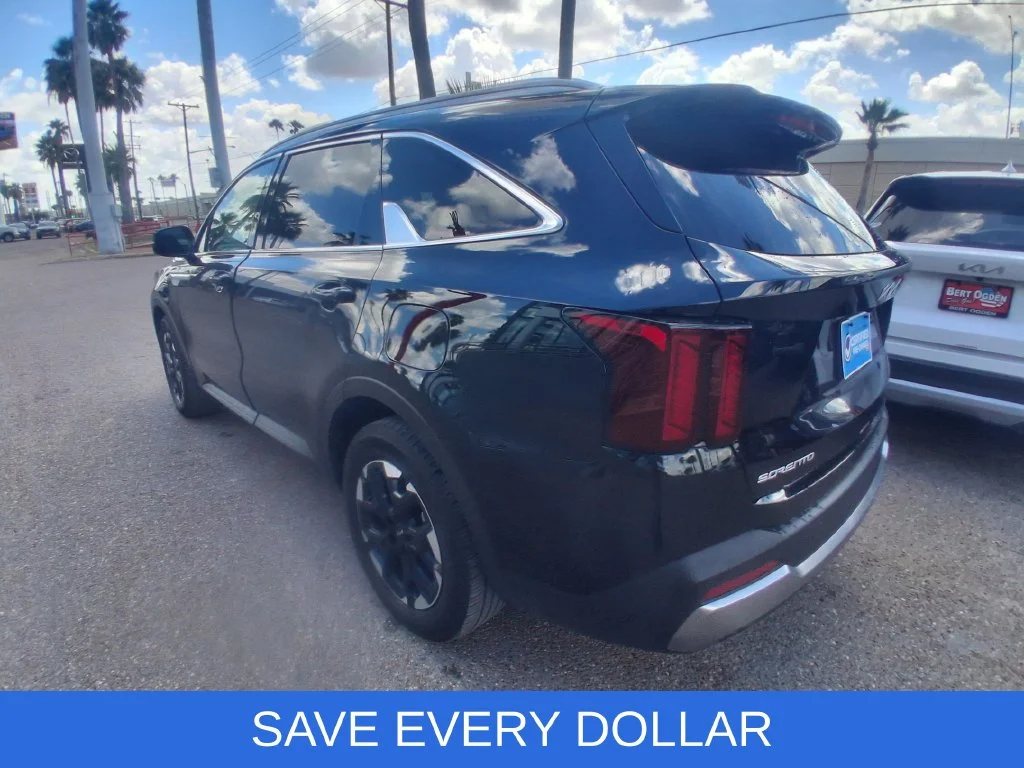 Used 2026 Black Kia S image 5