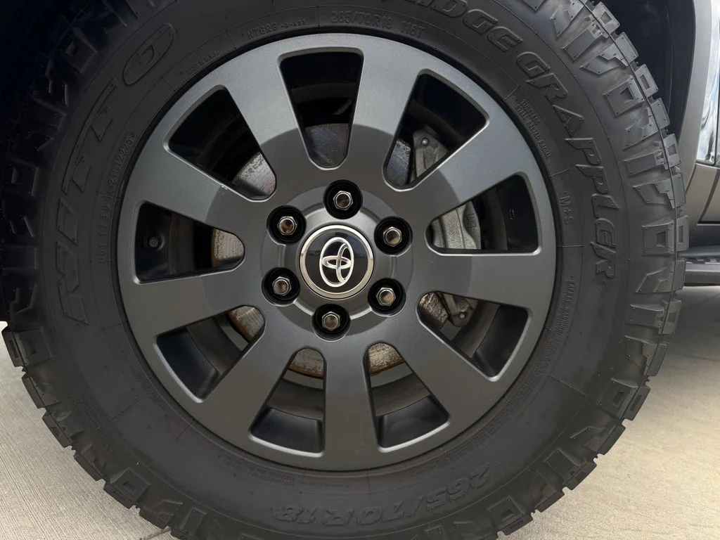Used 2025  Toyota Base image 9