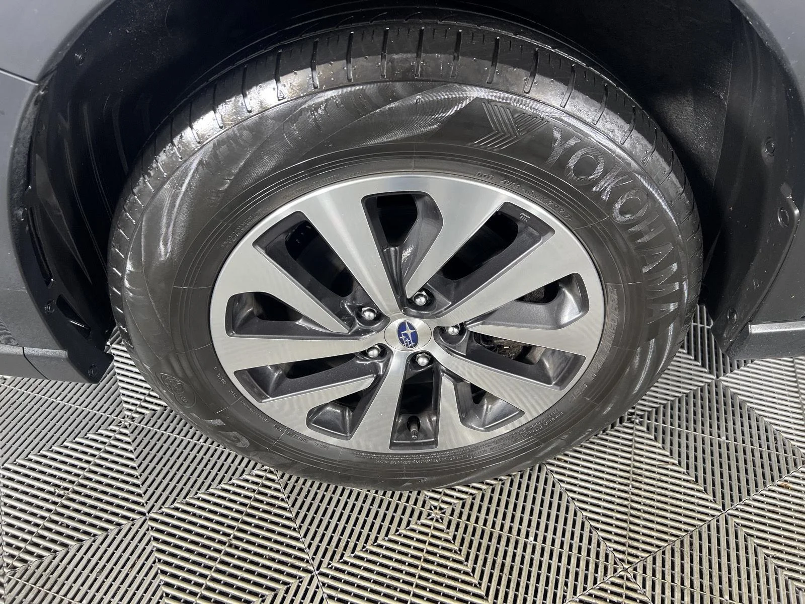 Used 2024 Magnetite Gray Metallic Subaru Premium image 31